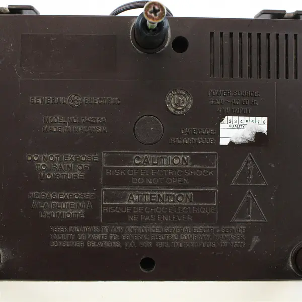 Vintage GE Spacemaker 7-4212A Digital Clock Radio Under Cabinet