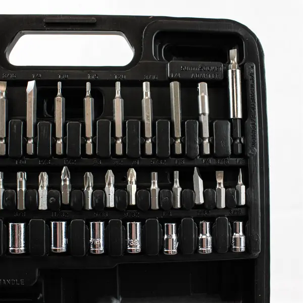 37 Pc Socket & Bit Set 9 Sockets 28 Bits Pre-Owned