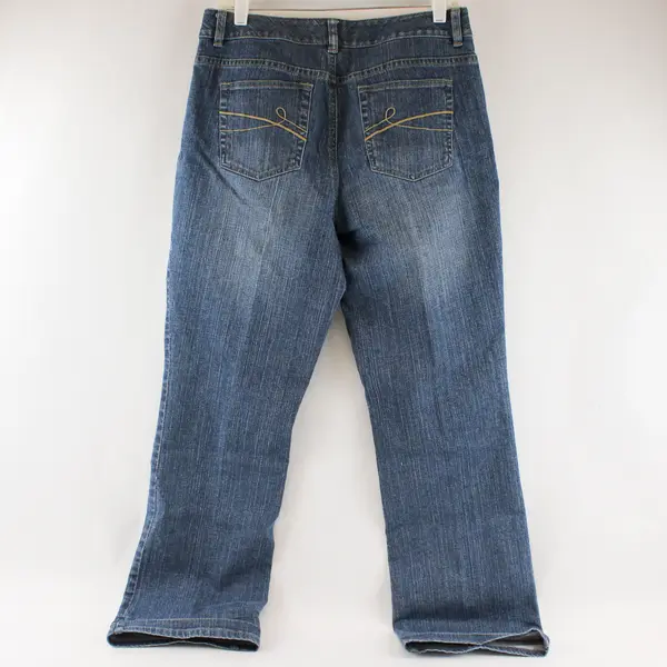 Liz Claiborne Women's 10 Med Wash Bootcut Stretch Denim Jeans