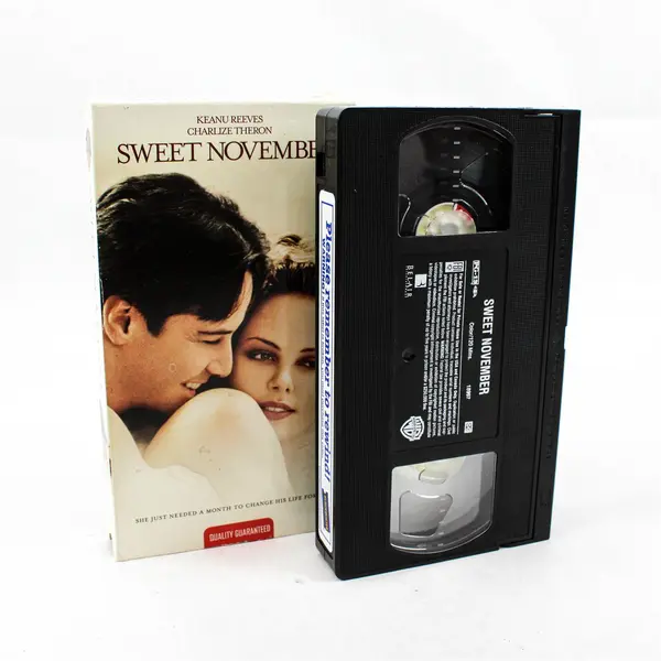 Lot of 2 VHS Tapes Sweet November & Courage Mountain Warner Bros MGM
