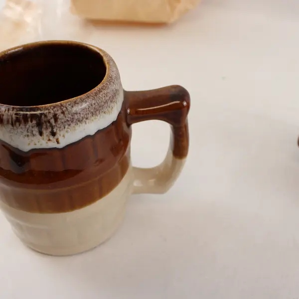 Set of 2 Vintage Drip Glaze Brown Barrel Ceramic Mugs Coffee Beer