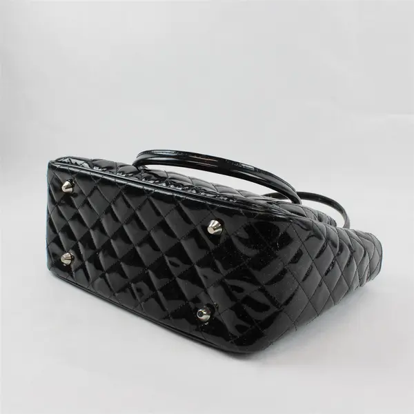 Caboodles Black Quilted Vinyl Shoulder Bag Long Straps