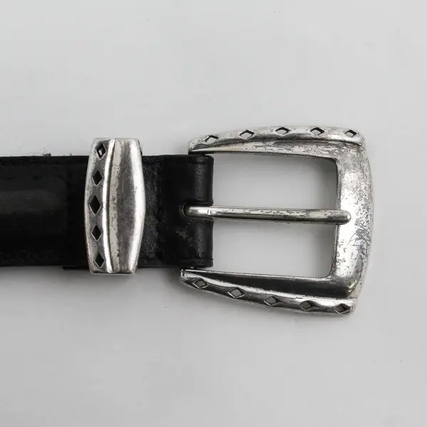 Vintage Unbranded Black Genuine Leather Belt Silver-Tone Cutout Buckle 32in