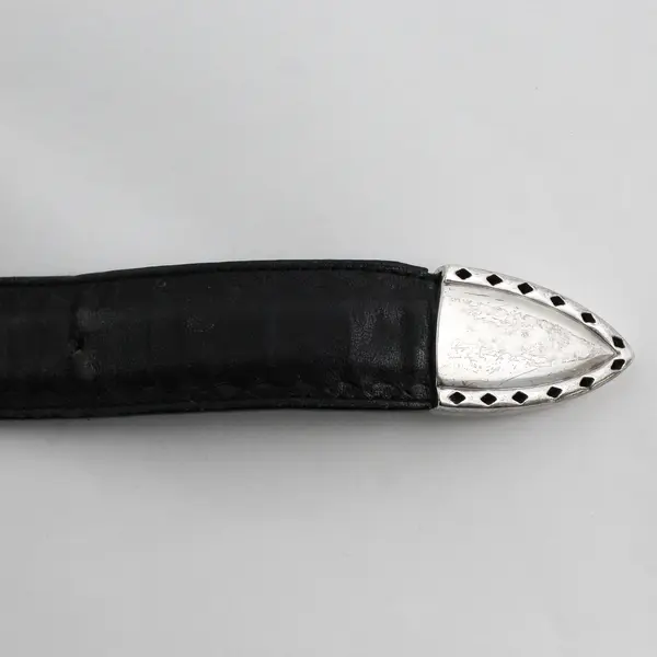 Vintage Unbranded Black Genuine Leather Belt Silver-Tone Cutout Buckle 32in