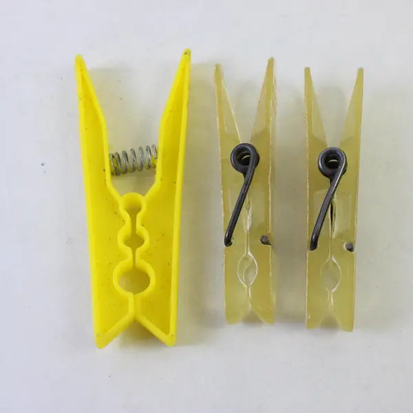 Lot of 12 Assorted Clothespins Plastic Wood Laundry Craft Household