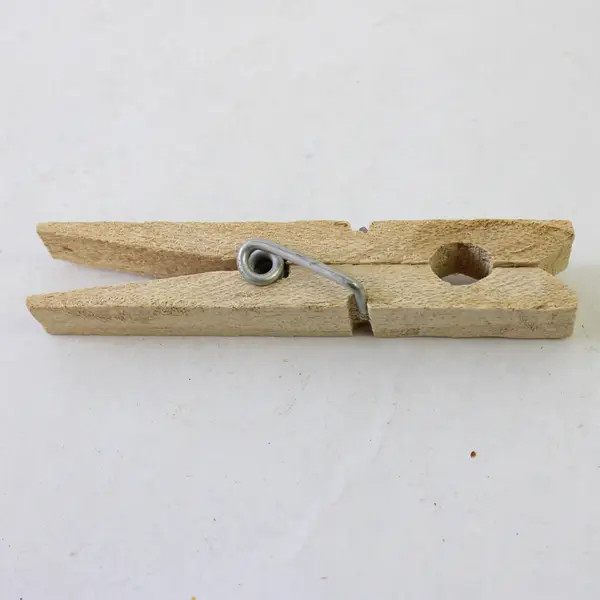 Lot of 18 Wooden Clothespins Laundry Craft Household Organizer 4in