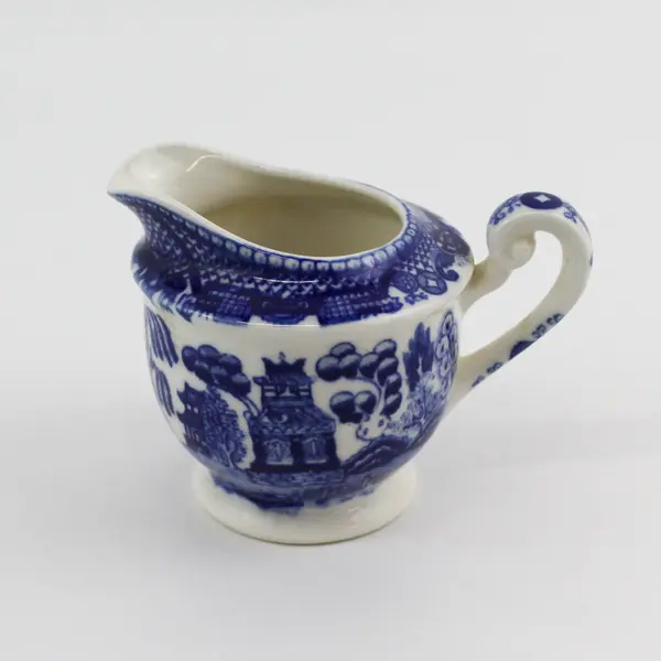 Vintage Blue Willow Ceramic Creamer Made In Japan 3.25 in Tall