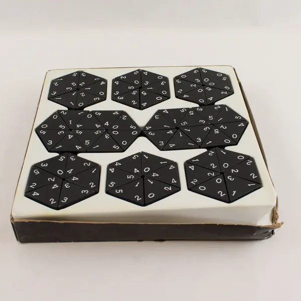 Tri-Ominos Triangular Domino Game Pressman #4420 1985 Complete