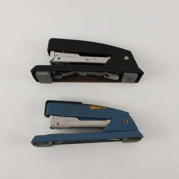Lot of 2 Vintage Swingline 5-Inch Staplers Blue Black Tested Working