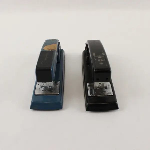 Lot of 2 Vintage Swingline 5-Inch Staplers Blue Black Tested Working