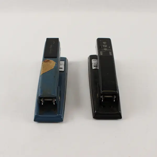 Lot of 2 Vintage Swingline 5-Inch Staplers Blue Black Tested Working