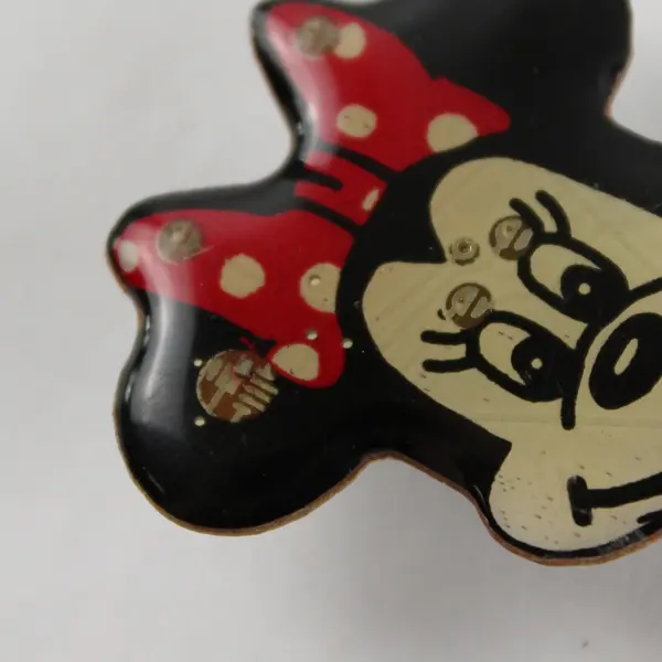 Disney Minnie Mouse Battery-Backed Character Pin Red Bow Polka Dots Collectible