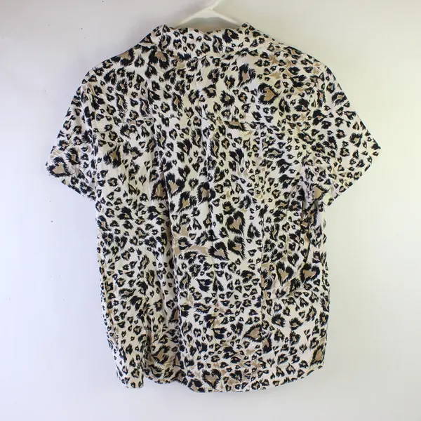 Additions By Chico's Leopard Printed Short Sleeve Button Up Top Womens Size 2