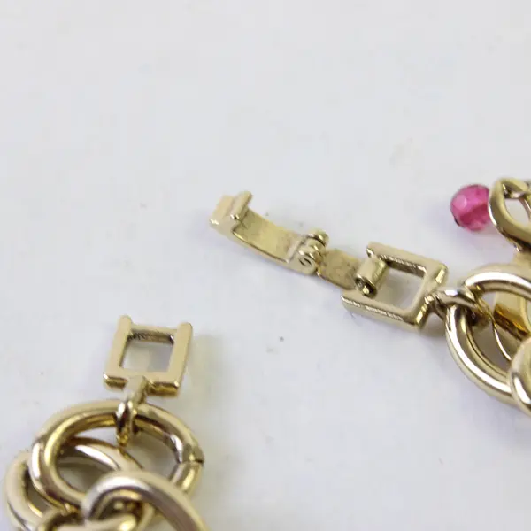 Liz Claiborne Sweet Heart Gold Tone Charm Bracelet 7-3/4"