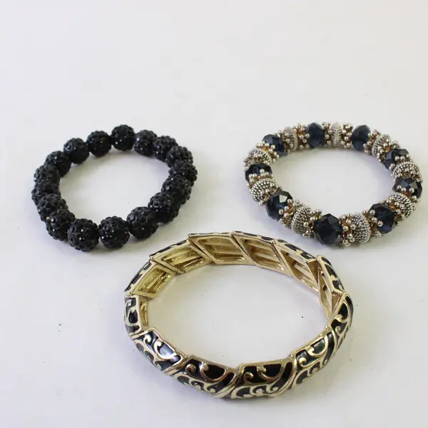 Lot of 10 Assorted Fashion Bracelets Beaded Stretch Mixed Styles