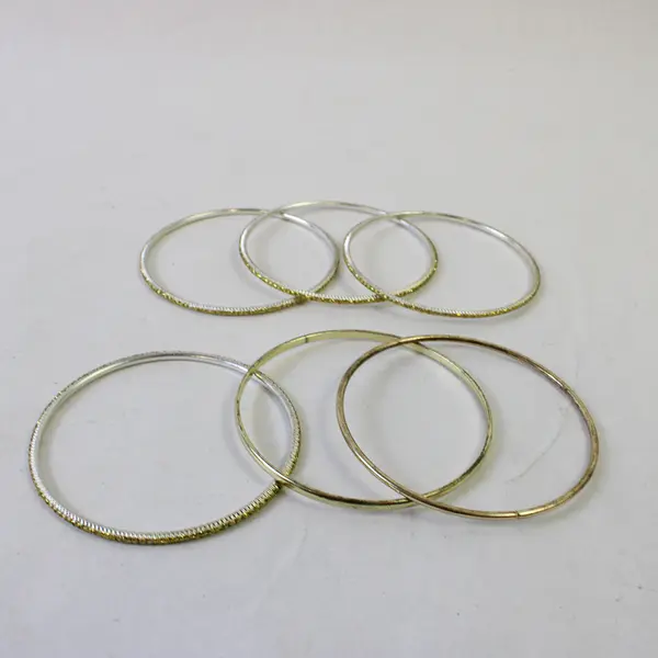 Lot of 29 Women's Sparkly Metal Bangle Bracelets Various Colors
