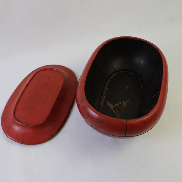 Antique Chinese Red Lacquered Wood Grain Oblong Lunch Box With Lid 