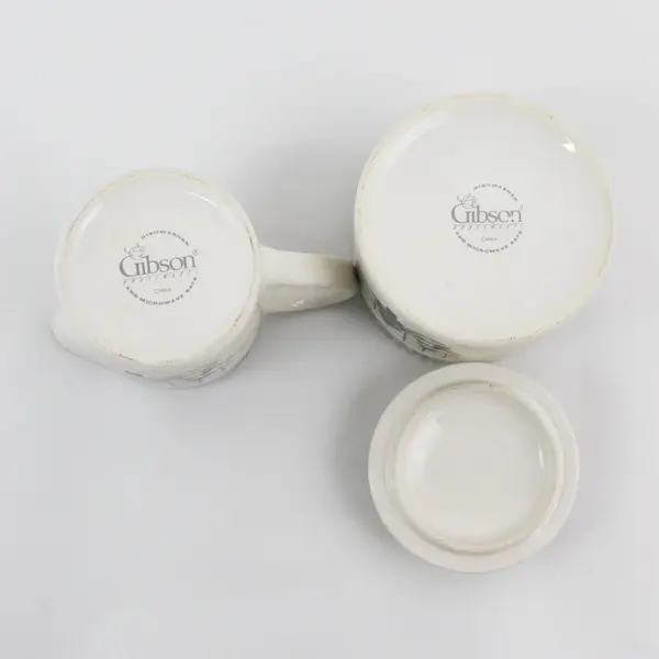Gibson Snowman And Christmas Tree Stoneware Creamer And Lidded Sugar Bowl