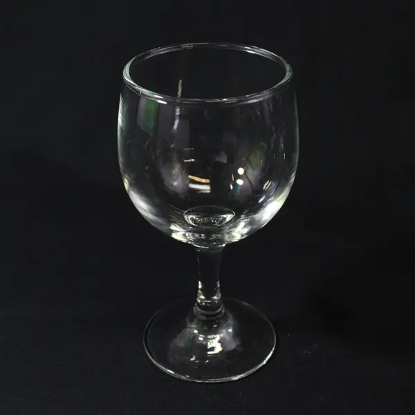 Set of 4 Unbranded Clear Glass Wine Glasses 5.75"