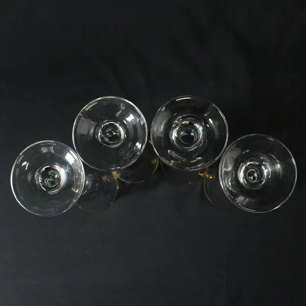 Set of 4 Optic Swirl Champagne Flutes With Gold Rims  8.5"