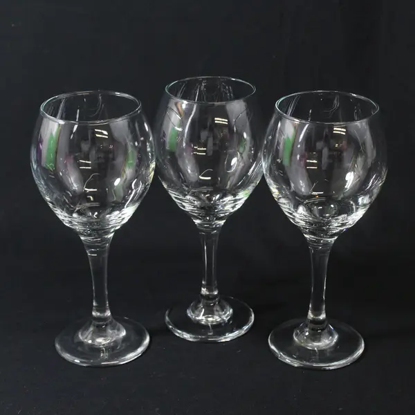 Set Of 3 Libbey Heavy Clear Wine Glasses 7 7/8"