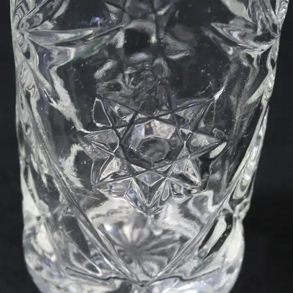 2 Anchor Hocking Early American Prescut 4 Ounce Juice Glasses 4" 