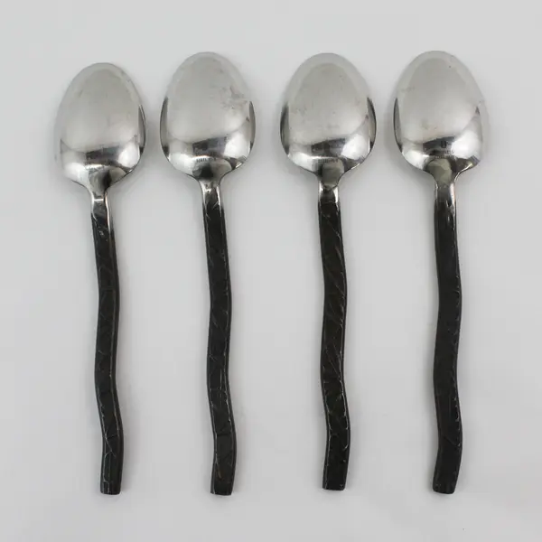 Lot of 4 Gourmet Settings New Wave Pattern 18/8 SS Oval Soup Spoons 7.75"