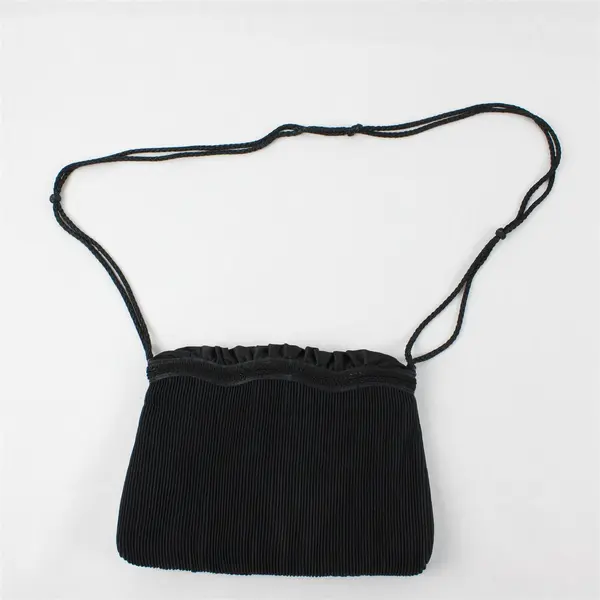 Vintage La Regale Ltd Black Ruffle Detail Small Shoulder Purse 9.5"x7"