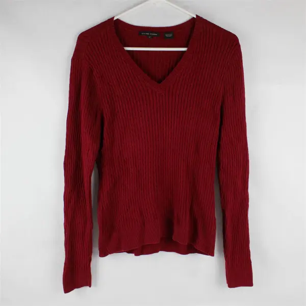 Jeanne Pierre Women's M Deep Red Cable Knit V-Neck Long Sleeve Sweater