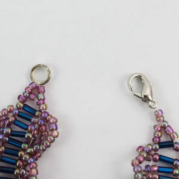 Iridescent Purple and Blue Seed Bead Bracelet 6-3/4"