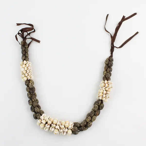 Handmade Multi-Strand White Cowrie Kukui Nut Lei Necklace 22in
