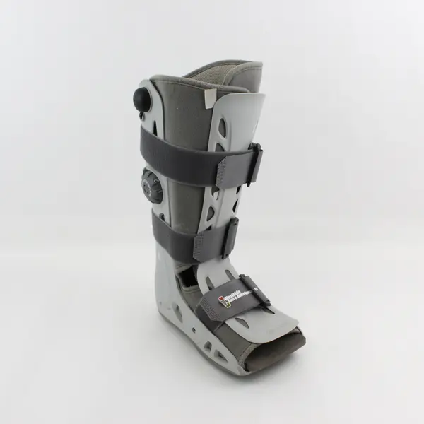 Aircast Softstrike Lightweight Walking Boot Brace Adult Size Medium