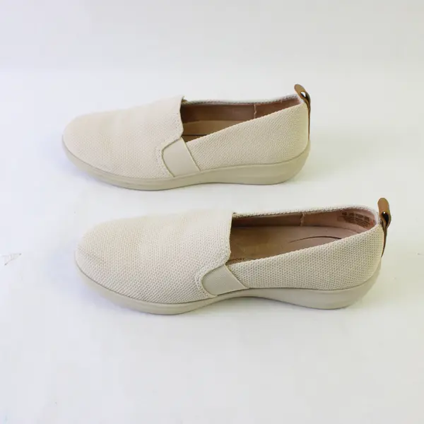 LifeStride Almond Milk Color Next Wave Slip On Loafers Womens Size 7W