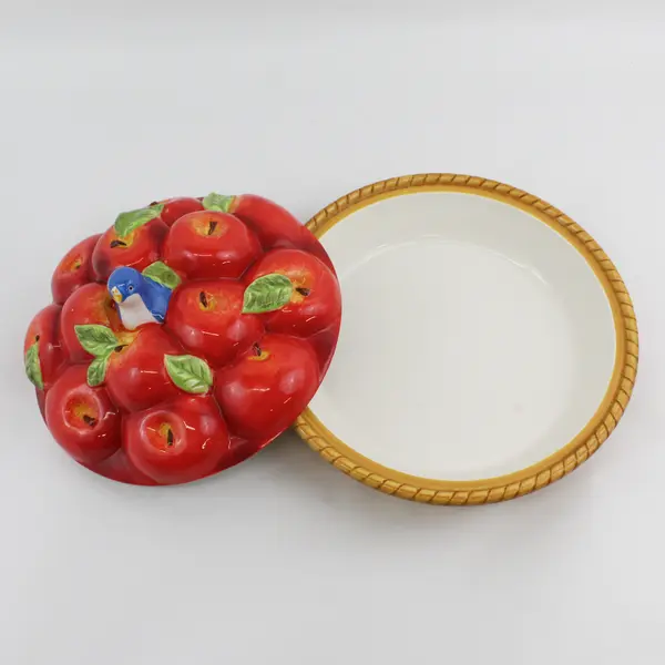Cracker Barrel Susan Winget Exclusive Apple Pie Dish With Lid