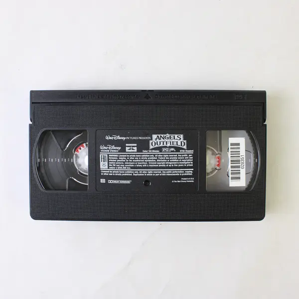 Angels In the Outfield Directed By William Dear (VHS, 1994, Disney, Comedy/Kids)