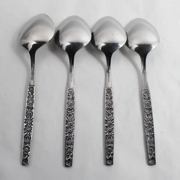 Lot of 4 Oneida Malibu Stainless Steel Dinner Spoon with Floral Handle Design