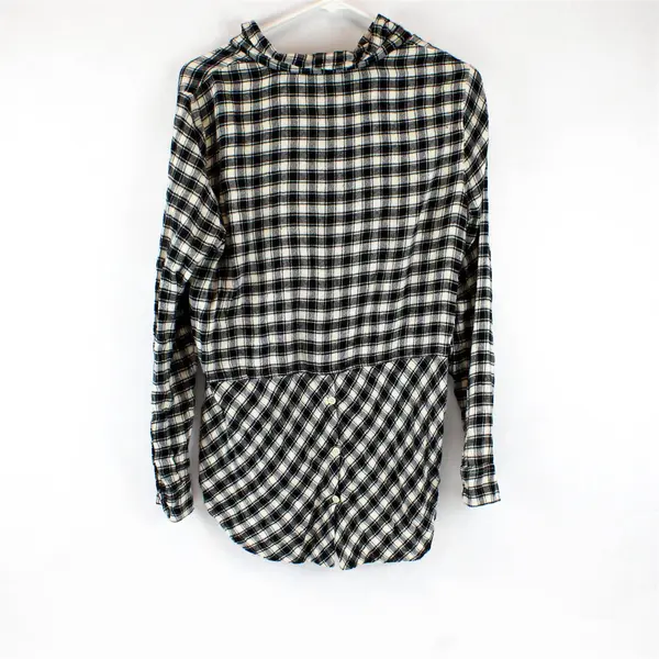 Lucky Brand Black and Off-White Plaid Long-Sleeved Button-Up Women's Large
