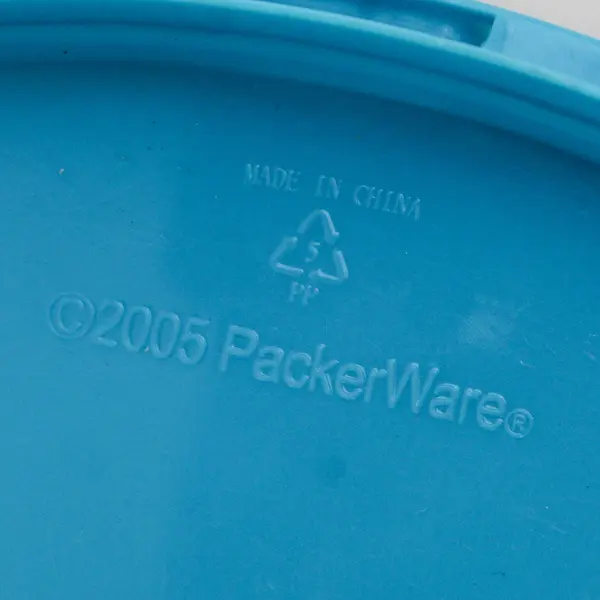 2005 PackerWare Blue Plastic Cake Carrier 11" Diameter