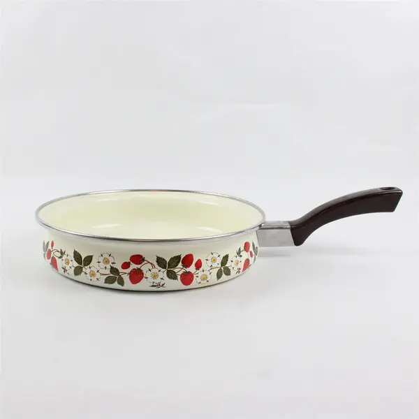 Vintage Sheffield Strawberries 'n Cream Frying Pan 10"