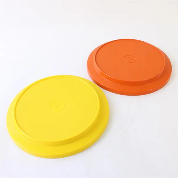 Lot of 5 Tupperware Replacement Lids Assorted Colors 1207-15 812-45