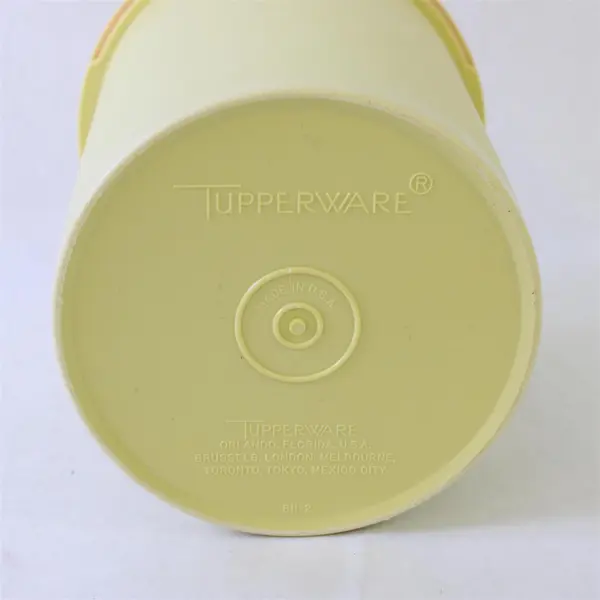 Vintage Tupperware 811-2 Container with Lid Collectible Kitchen Storage