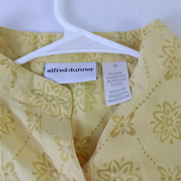 Alfred Dunner Semi-Sheer Floral Design Butter Yellow Button-Up Women's Size 16