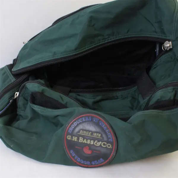 G.H. Bass & Co. Outdoor Gear Forest Green Duffle Bag 19" x 11" x 11" Flawed
