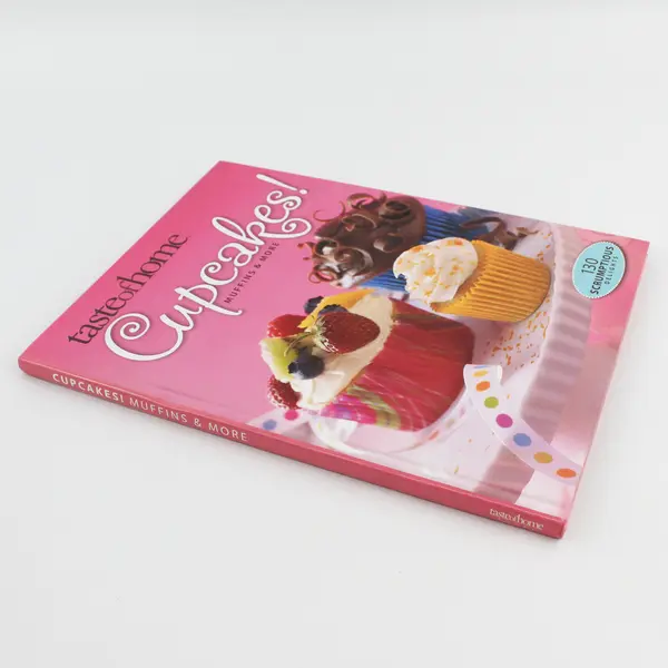 Taste of Home Cupcakes! Muffins & More 2008 HC Features 130 Scrumptious Delights
