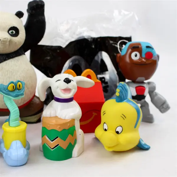 Mixed Lot of 16 New & Opened Fast Food Collectible Toys - McDonald's & More