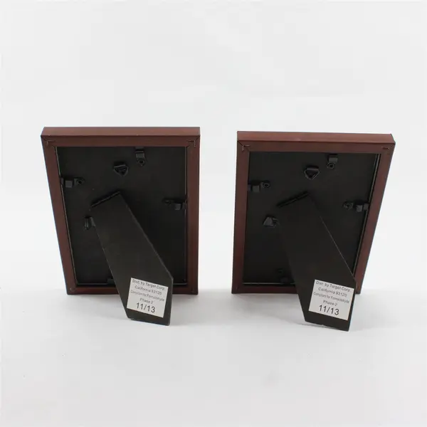 Lot of 2 Room Essentials Red-Brown Faux Wood Tabletop Picture Frames 4"x6"