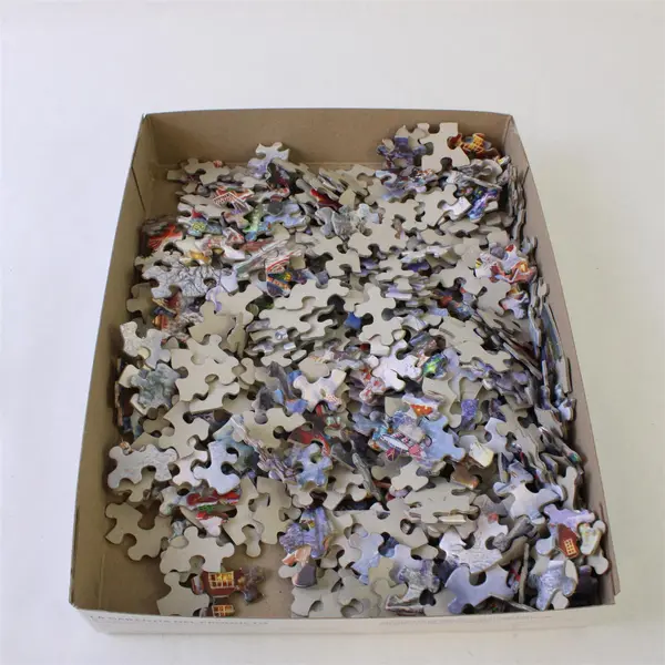 Springbok Winter Wonderland Round Jigsaw Puzzle 500-pc. 2021 #34-03009 
