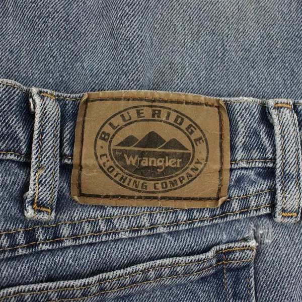 Wrangler Blue Ridge Men's 34x32 Straight Leg Light Wash Denim Blue Jeans 