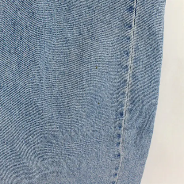 Wrangler Men’s 34x30 Light Wash Straight Leg Blue Denim Jeans 