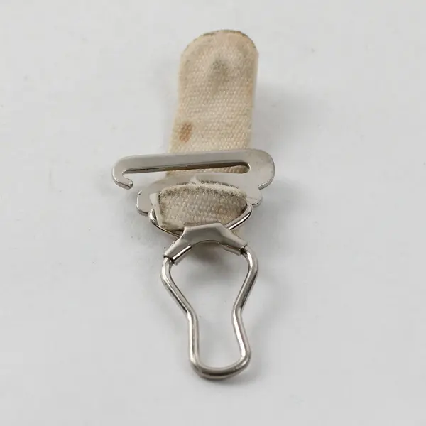 Lot of 8 Vintage Removable Plastic Metal Suspender Garter Stocking Clips